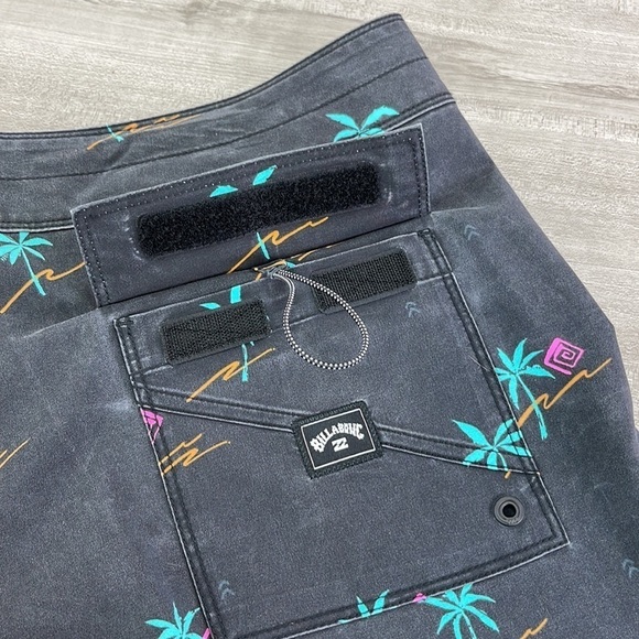 🔹BILLABONG- MENS BOARD SHORTS - Picture 10 of 10